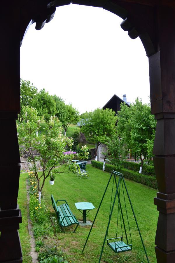 Casa Bota Hotel Vişeu de Sus Exterior foto
